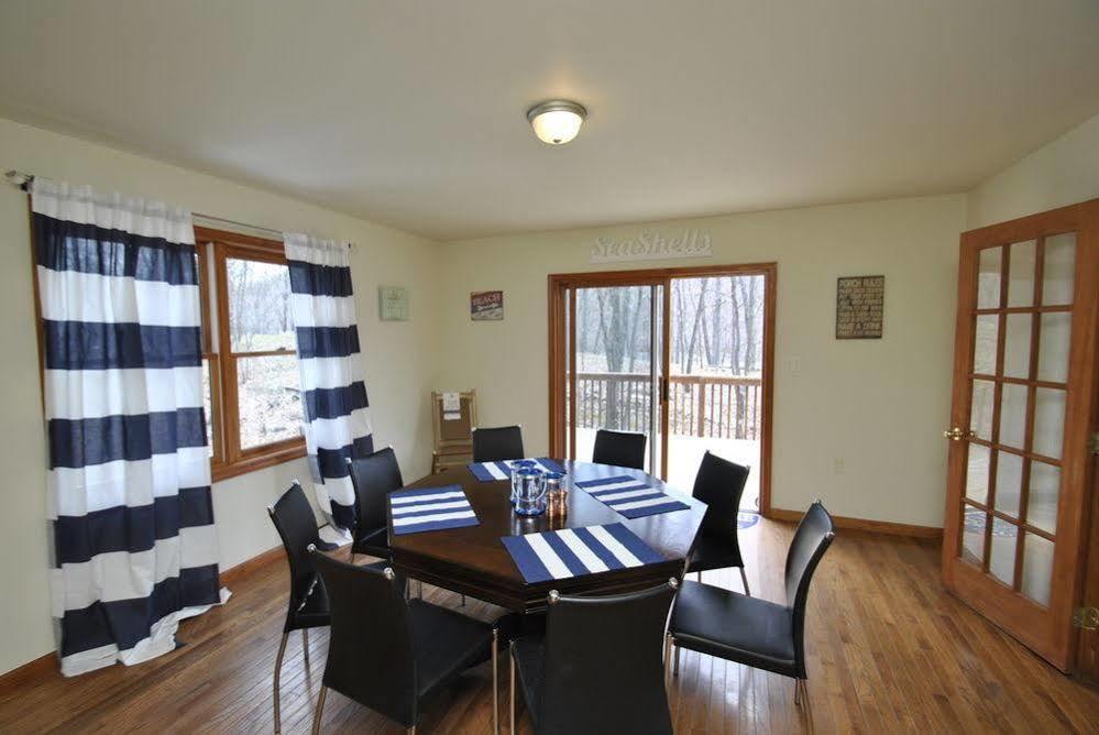 Beach Lake Front By Beach And Lake Front Resort Stroudsburg Extérieur photo